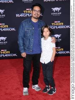 October 10, 2017 - Hollywood, CA, U.S. - 10 October 2017 - Hollywood, California - Michael Pena. World Premiere of Thor: Ragnarok held at The El Capitan Theater in Hollywood. Photo Credit: AdMedia Hollywood U.S. - ZUMAa123 20171010_zaa_a123_220 Copyright: xBirdiexThompsonx
