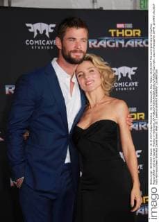 Chris Hemsworth, Elsa Pataky 10 10 2017 The world premiere of ÂgThor: RagnarokÂh held at El Capitan Theater in Hollywood, CA  Copyright: xIzumixHasegawax 33448_131HNW
