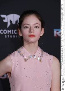 Mackenzie Foy 10 10 2017 The world premiere of ?gThor: Ragnarok?h held at El Capitan Theater in Hollywood, CA  Copyright: xCronos IzumixHasegawax cronoshnw10102017111502
