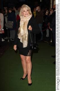 Young Frankenstein press night London, UK. Elaine Paige at Young Frankenstein Opening Night at the Garrick Theatre, Charing Cross Road, London on October 10th 2017 LMK73-J892-111017 