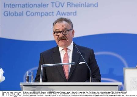 Bruno O Brown at the award Ceremony the International TÜV Rhineland Global Compact Award in Historical City Hall Cologne 10 10 2017 Foto:xC.xHardtx xFuturexImage