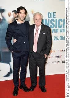 Aaron Altaras and Eugen Herman Peace at the Premiere the Cinema the invisible We want Life in Cinema International Berlin 10 10 2017 Foto:xF.xKernx xFuturexImage