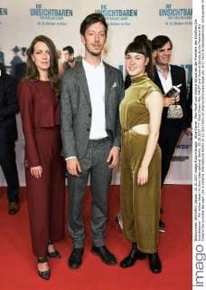 Alice Dwyer Max MAUFF and Victoria Schulz at the Premiere the Cinema the invisible We want Life in Cinema International Berlin 10 10 2017 Foto:xF.xKernx xFuturexImage