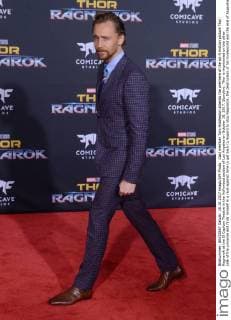 Cast member Tom Hiddleston attends the premiere of the sci-fi motion picture Thor: Ragnarok at the El Capitan Theatre in the Hollywood section of Los Angeles on October 10, 2017. Storyline: Thor is imprisoned on the other side of the universe and finds himself in a race against time to get back to Asgard to stop Ragnarok, the destruction of his homeworld and the end of Asgardian civilization, at the hands of an all-powerful new threat, the ruthless Hela.  LAP2017101039 JIMxRUYMEN