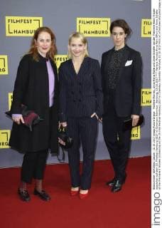 Marlene Morreis Anna Mary Effort and Anne Schäfer at the Premiere if Women Undressing on the 25 Film Festival Hamburg 2017 in Cinemaxx Dammtor Hamburg 10 10 2017 Foto:xC.xTamckex xFuturexImage