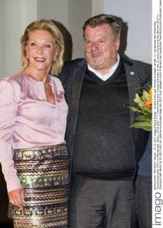 Dorthe Kollo and Thomas Schröder at the 13 award Ceremony the German 2017 in Champion Hall Berlin 10 10 2017 Foto:xK.xWernerx xFuturexImage