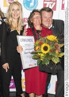 Stefanie Hertel Margaret and Thomas Schröder at the 13 award Ceremony the German 2017 in Champion Hall Berlin 10 10 2017 Foto:xK.xWernerx xFuturexImage