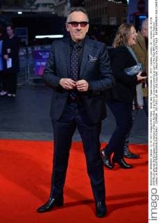 Bilder des Tages October 11, 2017 - London, London, UK - London, UK. ELVIS COSTELLO attends the European film premiere of Stars DonÃ¢â‚¬â ¢t Die In Liverpool showing as part of the 51st BFI London Film Festival. London UK  - ZUMAl94_ 20171011_zaf_l94_015 Copyright: xRayxTangx