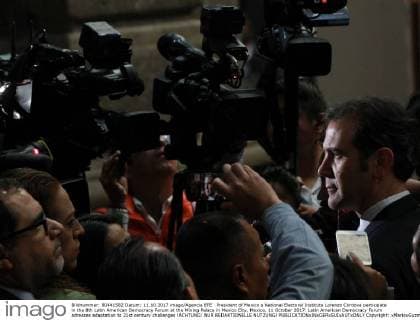 President of Mexico s National Electoral Institute Lorenzo Cordova participate in the 8th Latin American Democracy Forum at the Mining Palace in Mexico City, Mexico, 11 October 2017. Latin American Democracy Forum adresses adaptation to 21st century challenges !ACHTUNG: NUR REDAKTIONELLE NUTZUNG!  Copyright: xMarioxGuzmánx CMX006 20171011-636433547767110723