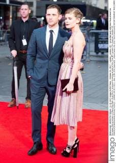 October 11, 2017 - London, London, UK - Jamie Bell and wife Kate Mara attend the European film premiere of Stars DonÃ¢â‚¬â ¢t Die In Liverpool showing as part of the 51st BFI London Film Festival. London UK  - ZUMAt138 20171011_zap_t138_003 Copyright: xRayxTangx