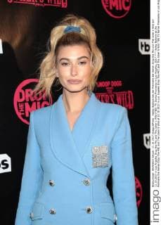 Hailey Baldwin at the Premiere the Series Drop The MIC and The Joker S Wild at 11 10 2017 in Los Angeles Drop The MIC and The Joker S Wild TBS TV Series Premieres in Los Angeles 2017