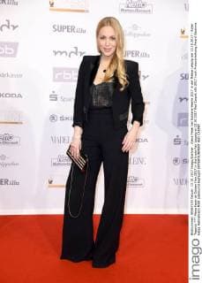Alexa Feser at Golden Hen 2017 in the trade Fair Leipzig at 13 10 2017 Red Carpet