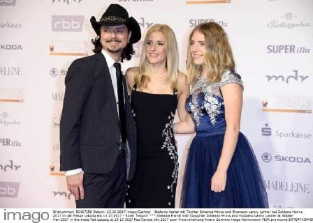 Stefanie Hertel with Daughter Johanna Mross and Husband Lanny Lanner at Golden Hen 2017 in the trade Fair Leipzig at 13 10 2017 Red Carpet