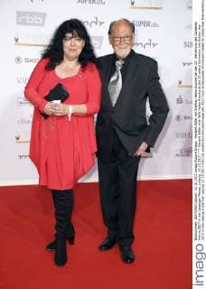 Herbert Köfer with Wife Heike Knoche at the 23 award Ceremony the Golden Hen 2017 in the Leipzig trade Fair Leipzig 13 10 2017 Foto:xS.xGabschx xFuturexImage