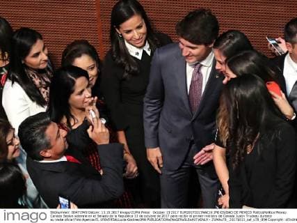 October 13 2017 EUM20171013NAC16 JPG CIUDAD DE MEXICO PoliticsPolitica Mexico Canada Sesion solemne en el Senado de la Republica 13 de octubre de 2017 para recibir al primer ministro de Canada Justin Trudeau durante su visita oficial Foto Agencia EL UNIVERSALLucia GodinezJMA  - ZUMAu78_ 20171013_zaf_u78_054 Copyright: xElxUniversalx