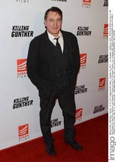 October 14, 2017 - Los Angeles, California, USA - PETER KALAMIS arrives on the Red Carpet for the Killing Gunther Los Angeles Premiere at the TLC Chinese Theater. Los Angeles USA - ZUMAb173 20171014_zap_b173_009 Copyright: xBillyxBennightx