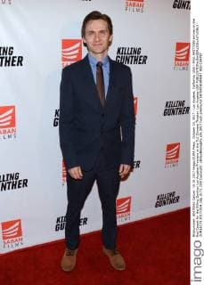 October 14, 2017 - Los Angeles, California, USA - PAUL BRITTAIN arrives on the Red Carpet for the Killing Gunther Los Angeles Premiere at the TLC Chinese Theater. Los Angeles USA - ZUMAb173 20171014_zap_b173_028 Copyright: xBillyxBennightx