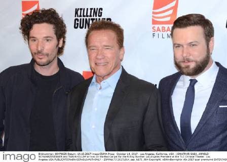 October 14, 2017 - Los Angeles, California, USA - JONATHAN SABA, ARNOLD SCHWARZENEGGER and TARAN KILLAM arrives on the Red Carpet for the Killing Gunther Los Angeles Premiere at the TLC Chinese Theater. Los Angeles USA - ZUMAb173 20171014_zap_b173_064 Copyright: xBillyxBennightx