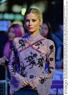 October 15, 2017 - London, London, UK - London, UK. LAURA BAILEY attends the Three Billboards Outside Ebbing Missouri Film UK Premiere showing as part of the 51st BFI London Film Festival. London UK  - ZUMAl94_ 20171015_zaf_l94_101 Copyright: xRayxTangx