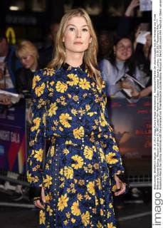 Rosamund Pike at the Closing ceremonies with the premeire from Three Billboards outside Ebbing Missouri on the 61 BFI London Film Festival in Odeon Leicester Square London 15 10 2017 Rosamund Pike  Foto:xS.xVasx xFuturexImage