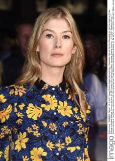 Rosamund Pike at the Closing ceremonies with the premeire from Three Billboards outside Ebbing Missouri on the 61 BFI London Film Festival in Odeon Leicester Square London 15 10 2017 Rosamund Pike  Foto:xS.xVasx xFuturexImage