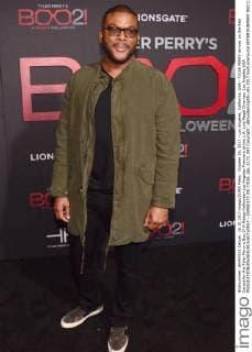October 16, 2017 - Los Angeles, California, USA - TYLER PERRY arrives on the Red Carpet for the Tyler Perry s Boo 2! A Madea Halloween Los Angeles Premiere at the L.A. Live Regal Cinemas. Los Angeles USA - ZUMAb173 20171016_zap_b173_043 Copyright: xBillyxBennightx