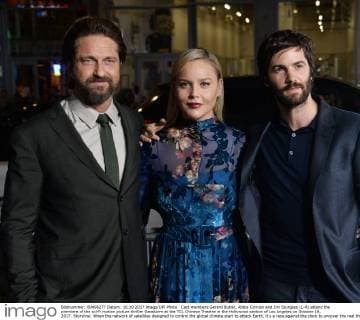 Cast members Gerard Butler, Abbie Cornish and Jim Sturgess (L-R) attend the premiere of the sci-fi motion picture thriller Geostorm at the TCL Chinese Theatre in the Hollywood section of Los Angeles on October 16, 2017. Storyline: When the network of satellites designed to control the global climate start to attack Earth, it s a race against the clock to uncover the real threat before a worldwide geostorm wipes out everything and everyone.  LAP2017101626 JIMxRUYMEN