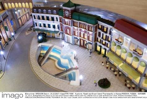 Russland: Modell des Dream Island Themenparks in Moskau MOSCOW, RUSSIA - OCTOBER 19, 2017: A fragment of a mock-up for the future Dream Island theme park for children due to open in Moscow in 2018. Artyom Korotayev TASS  TS0656CB