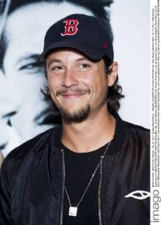 Nekfeu CELEBRITES Avant Premiere de Tout Nous Separe Paris 19 10 2017 JBAutissier Panoramic 