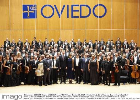 October 19, 2017 - Oviedo, Principality of Asturias, Spain - King Felipe VI of Spain, Queen Letizia of Spain attended 26th Musical Week closing concert at the Principe Felipe Auditorium during the Princess of Asturias Awards 2017 on October 19, 2017 in Oviedo, Asturias, Spain Oviedo Spain  - ZUMAg15_ 20171019_zaf_g15_049 Copyright: xJackxAbuinx