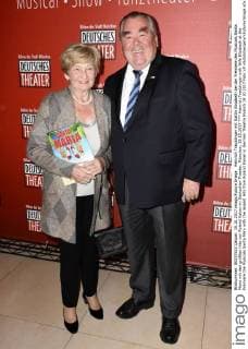 Heinrich Traublinger with Wife Elisabeth at the Premiere the Musicals Santa Mary with the largest Hits from Roland Kaiser in German Theatre Munich 19 10 2017 Foto:xP.xSchönbergerx xFuturexImage
