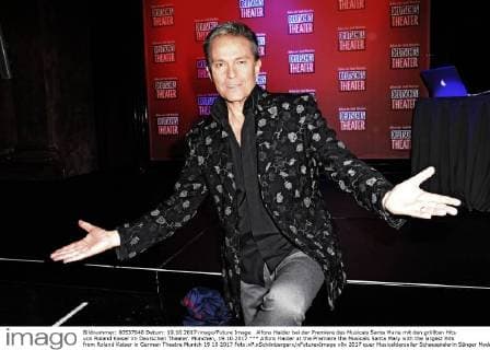Alfons Haider at the Premiere the Musicals Santa Mary with the largest Hits from Roland Kaiser in German Theatre Munich 19 10 2017 Foto:xP.xSchönbergerx xFuturexImage