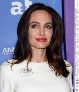 Premiere du film The Breadwinner à Los Angeles. 20 October 2017 - Hollywood, California - Angelina Jolie. The Breadwinner U.S. Premiere held at the TCL Chinese 6 Theatre in Hollywood. Photo Credit: AdMedia 221676 AdMedia Starface 2017-10-20 CA Hollywood Etats-Unis  Copyright: xAdMediax STAR_221676_020