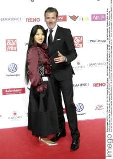 John Juergens with Wife Hayah at the 11 award Ceremony the Golden Picture the Woman 2017 in Cruise Center Werder stone Hamburg 21 10 2017 Foto:xH.xHartmannx xFuturexImage