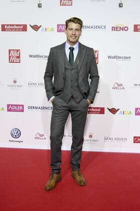 Raul Judges at the 11 award Ceremony the Golden Picture the Woman 2017 in Cruise Center Werder stone Hamburg 21 10 2017 Foto:xH.xHartmannx xFuturexImage