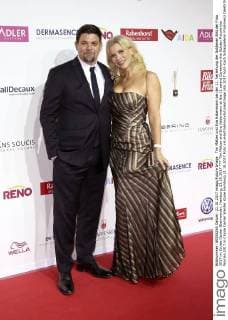 Tim Mälzer and Eva Habermann at the 11 award Ceremony the Golden Picture the Woman 2017 in Cruise Center Werder stone Hamburg 21 10 2017 Foto:xH.xHartmannx xFuturexImage