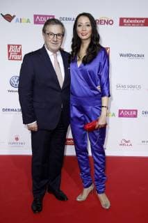 Jan Hofer with Girlfriend Phong Lan Truong at the 11 award Ceremony the Golden Picture the Woman in Cruise Center Werder stone Hamburg 21 10 2017 Foto:xS.xGabschx xFuturexImage