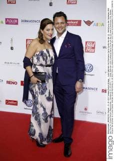 Juliet Dahmen with Husband Carlo Fiorito at the 11 award Ceremony the Golden Picture the Woman in Cruise Center Werder stone Hamburg 21 10 2017 Foto:xS.xGabschx xFuturexImage