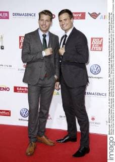 Raul Judges with Brother Ricardo Judges at the 11 award Ceremony the Golden Picture the Woman in Cruise Center Werder stone Hamburg 21 10 2017 Foto:xS.xGabschx xFuturexImage