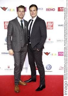 Raul Judges with Brother Ricardo Judges at the 11 award Ceremony the Golden Picture the Woman in Cruise Center Werder stone Hamburg 21 10 2017 Foto:xS.xGabschx xFuturexImage