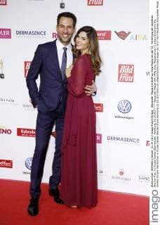 Alexander Mazza with Wife Viola Mazza at the 11 award Ceremony the Golden Picture the Woman in Cruise Center Werder stone Hamburg 21 10 2017 Foto:xS.xGabschx xFuturexImage