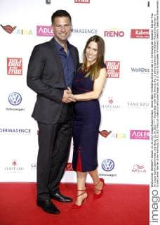 Simon Böer with Wife Anne at the 11 award Ceremony the Golden Picture the Woman in Cruise Center Werder stone Hamburg 21 10 2017 Foto:xS.xGabschx xFuturexImage