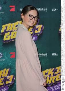 Lea van acken at the World premiere from Fack JU Göhte 3 Munich Germany 22 10 2017 Cinema World premiere Fack JU Göhte 3 xklx