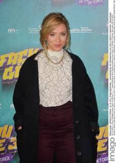 Lena Klenke at the World premiere from Fack JU Göhte 3 Munich Germany 22 10 2017 Cinema World premiere Fack JU Göhte 3 xklx