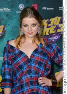 Actress Jella Haase Actress the Chantal Ackermann at the World premiere from Fack JU Göhte 3 Munich Germany 22 10 2017 Cinema World premiere Fack JU Göhte 3 xklx