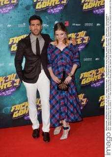 Main actors Elyas M Barek plays the Teacher Zeki Mueller Actress Jella Haase Actress the Chantal Ackermann at the World premiere from Fack JU Göhte 3 Munich Germany 22 10 2017 Cinema World premiere Fack JU Göhte 3 xklx
