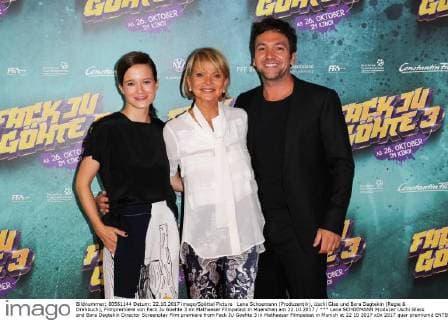 Lena SCHOEMANN Producer Uschi Glass and Bora Dagtekin Director Screenplay Film premiere from Fack JU Goehte 3 in Mathaeser Filmpalast in Munich at 22 10 2017