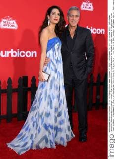 October 22, 2017 - Los Angeles, CA, U.S. - 22 October 2017 - Los Angeles, California - Amal Clooney and George Clooney. Ã¢â‚¬oeSuburbiconÃ¢â‚¬Â Premiere held at the Regency Village Theatre in Los Angeles. Photo Credit: AdMedia Los Angeles U.S. - ZUMAa123 20171022_zaa_a123_008 Copyright: xAdmediax