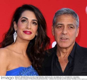 October 22, 2017 - Los Angeles, CA, U.S. - 22 October 2017 - Los Angeles, California - Amal Clooney and George Clooney. Ã¢â‚¬oeSuburbiconÃ¢â‚¬Â Premiere held at the Regency Village Theatre in Los Angeles. Photo Credit: AdMedia Los Angeles U.S. - ZUMAa123 20171022_zaa_a123_013 Copyright: xAdmediax