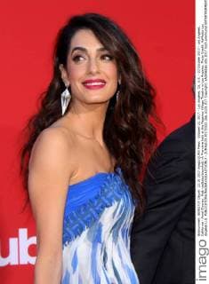October 22, 2017 - Los Angeles, CA, U.S. - 22 October 2017 - Los Angeles, California - Amal Clooney. Ã¢â‚¬oeSuburbiconÃ¢â‚¬Â Premiere held at the Regency Village Theatre in Los Angeles. Photo Credit: AdMedia Los Angeles U.S. - ZUMAa123 20171022_zaa_a123_017 Copyright: xAdmediax